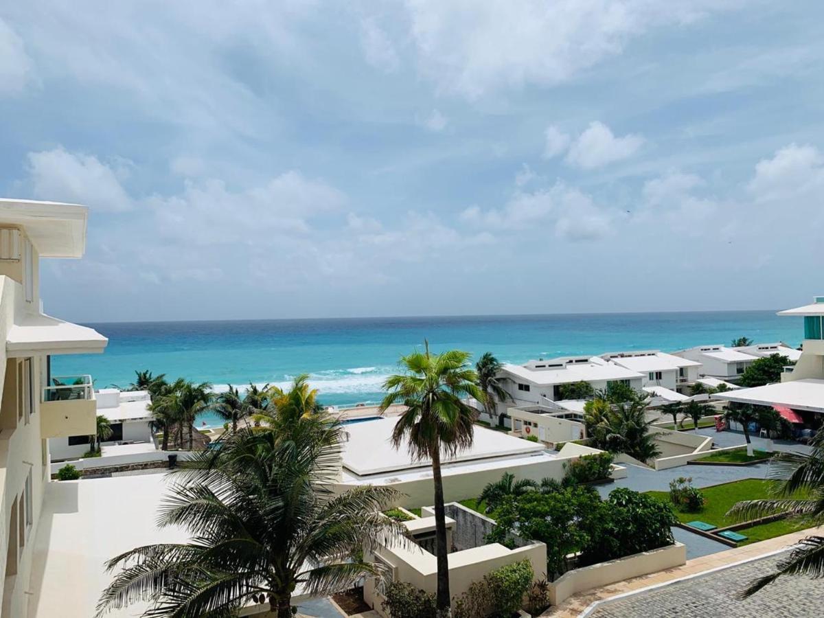 Brisas Beachfront Studios In Hotel Zone Cancún Exterior foto