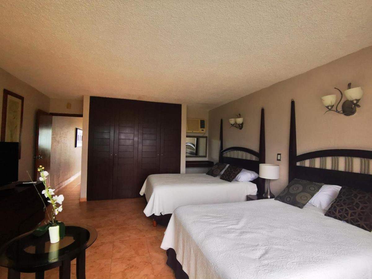 Brisas Beachfront Studios In Hotel Zone Cancún Exterior foto