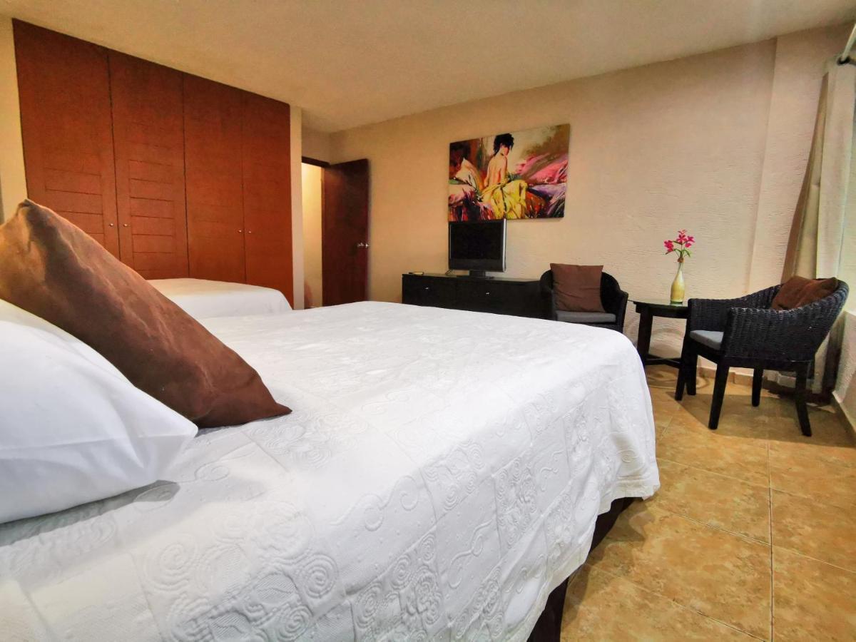 Brisas Beachfront Studios In Hotel Zone Cancún Exterior foto