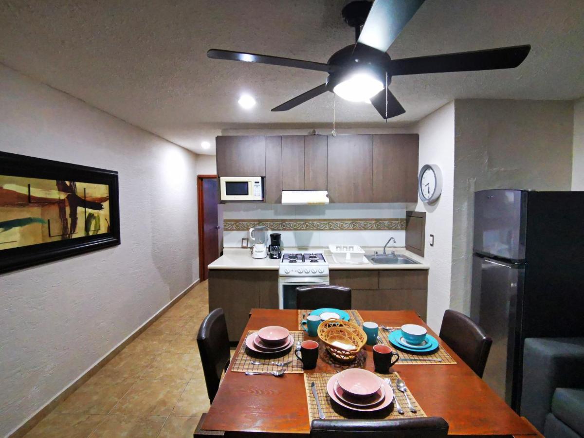 Brisas Beachfront Studios In Hotel Zone Cancún Exterior foto