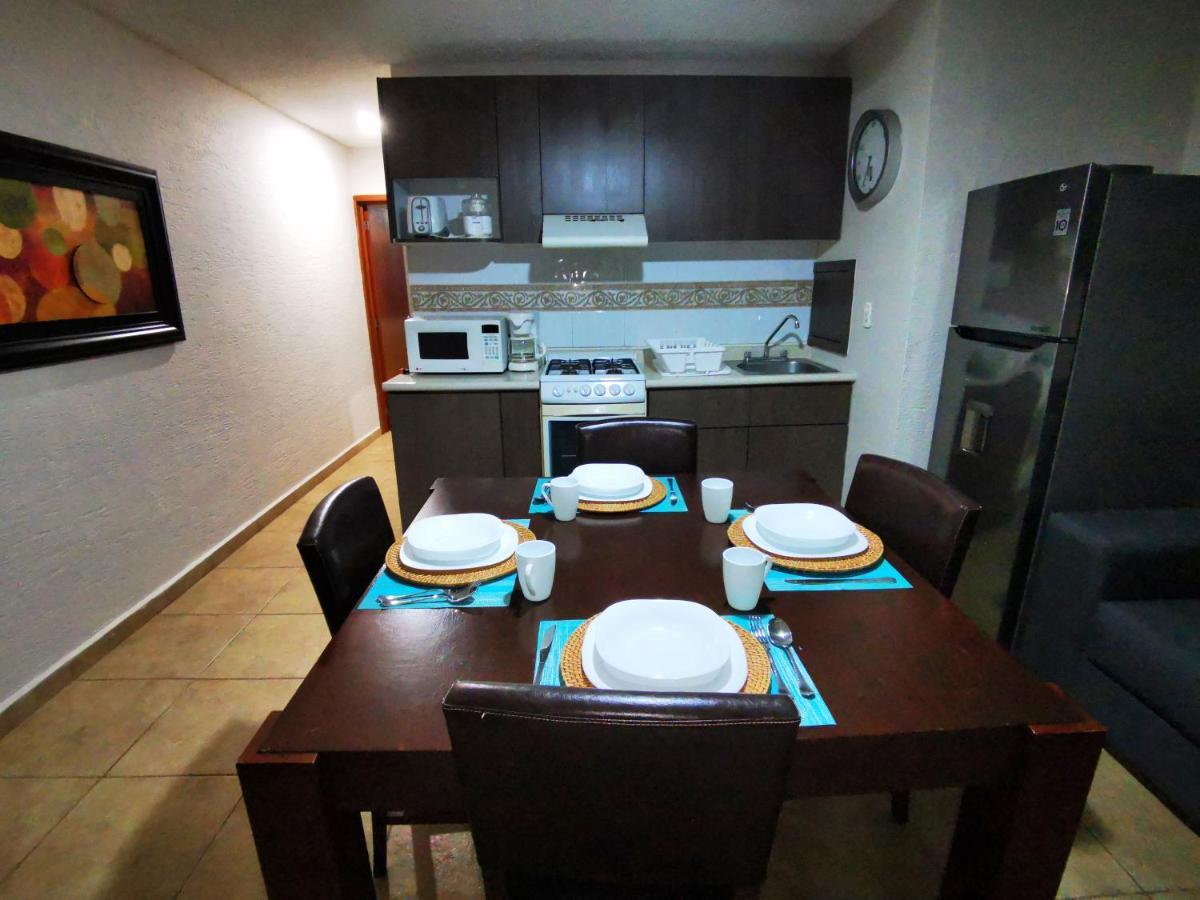 Brisas Beachfront Studios In Hotel Zone Cancún Exterior foto