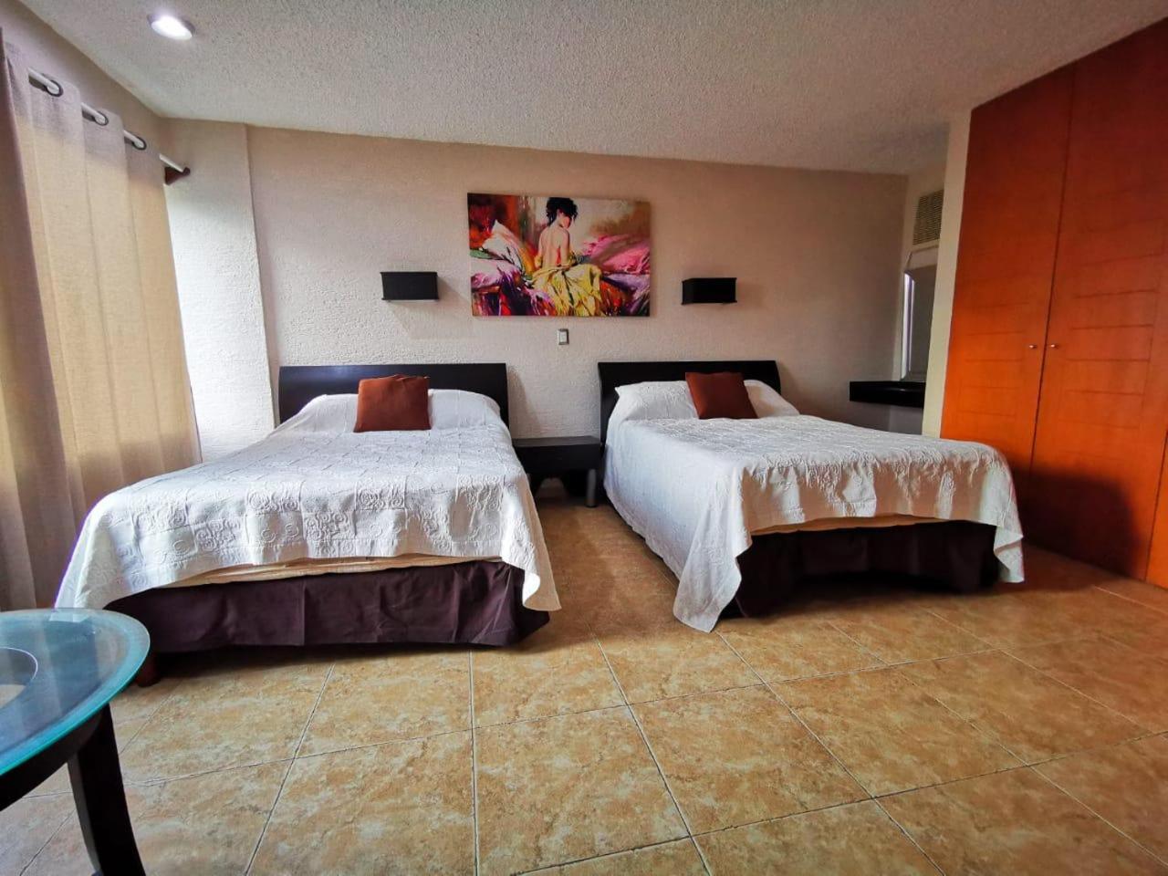 Brisas Beachfront Studios In Hotel Zone Cancún Quarto foto